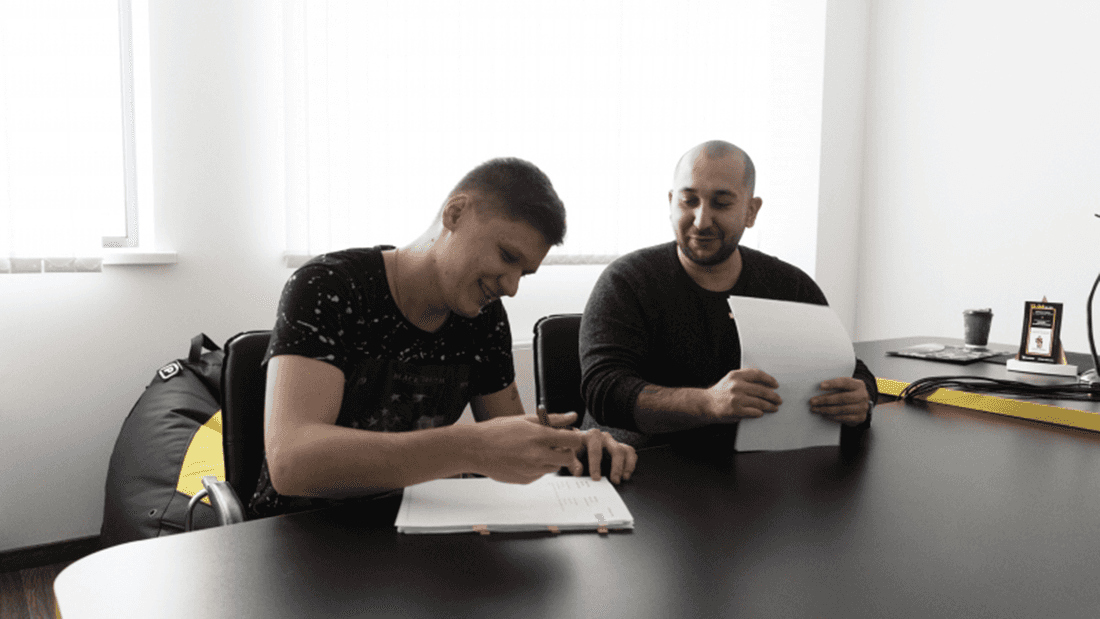 Na`Vi reach two-year contract extension agreements with trio